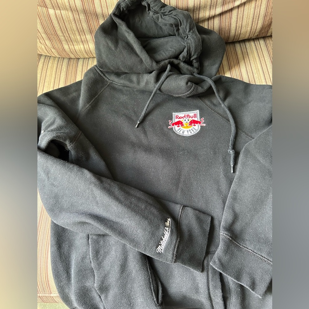 New York Redbull hoodie by Mitchell & Ness size medium